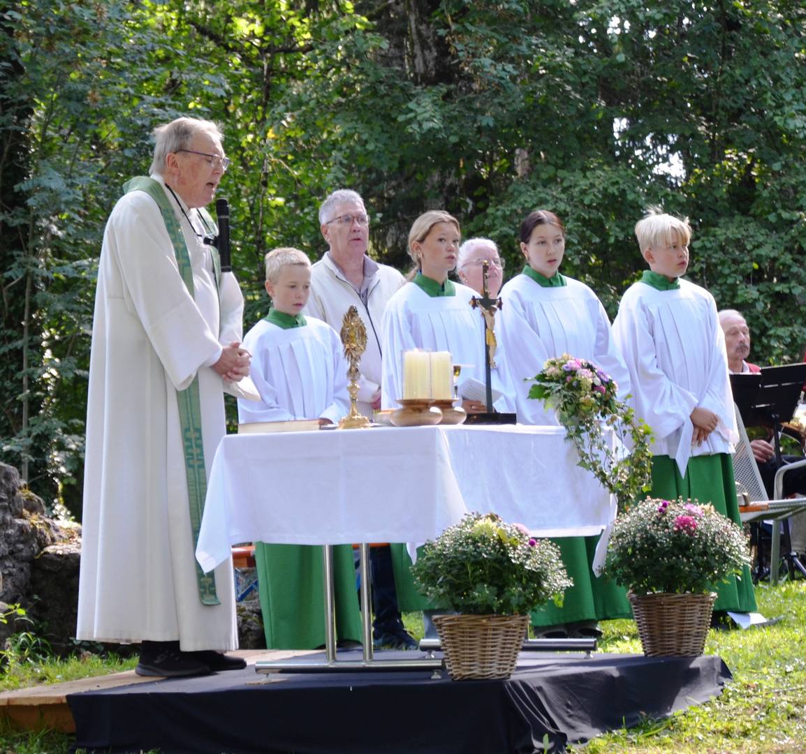 Ratzenrieder Burgmesse in guter Tradition